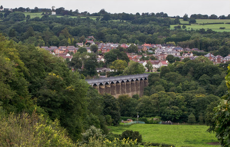 Aquaduct on Llangollen Canal 1d.jpg
